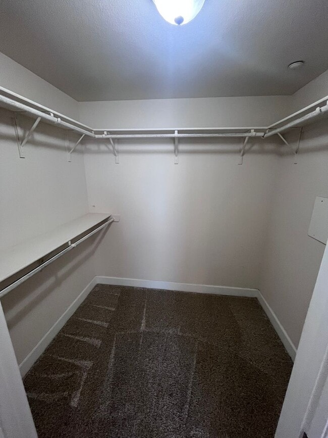 Building Photo - BEAUTIFUL CONDO AT THE PHOENICIAN IN ROSEV...