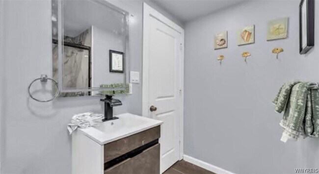 Building Photo - 1536 Niagara Ave