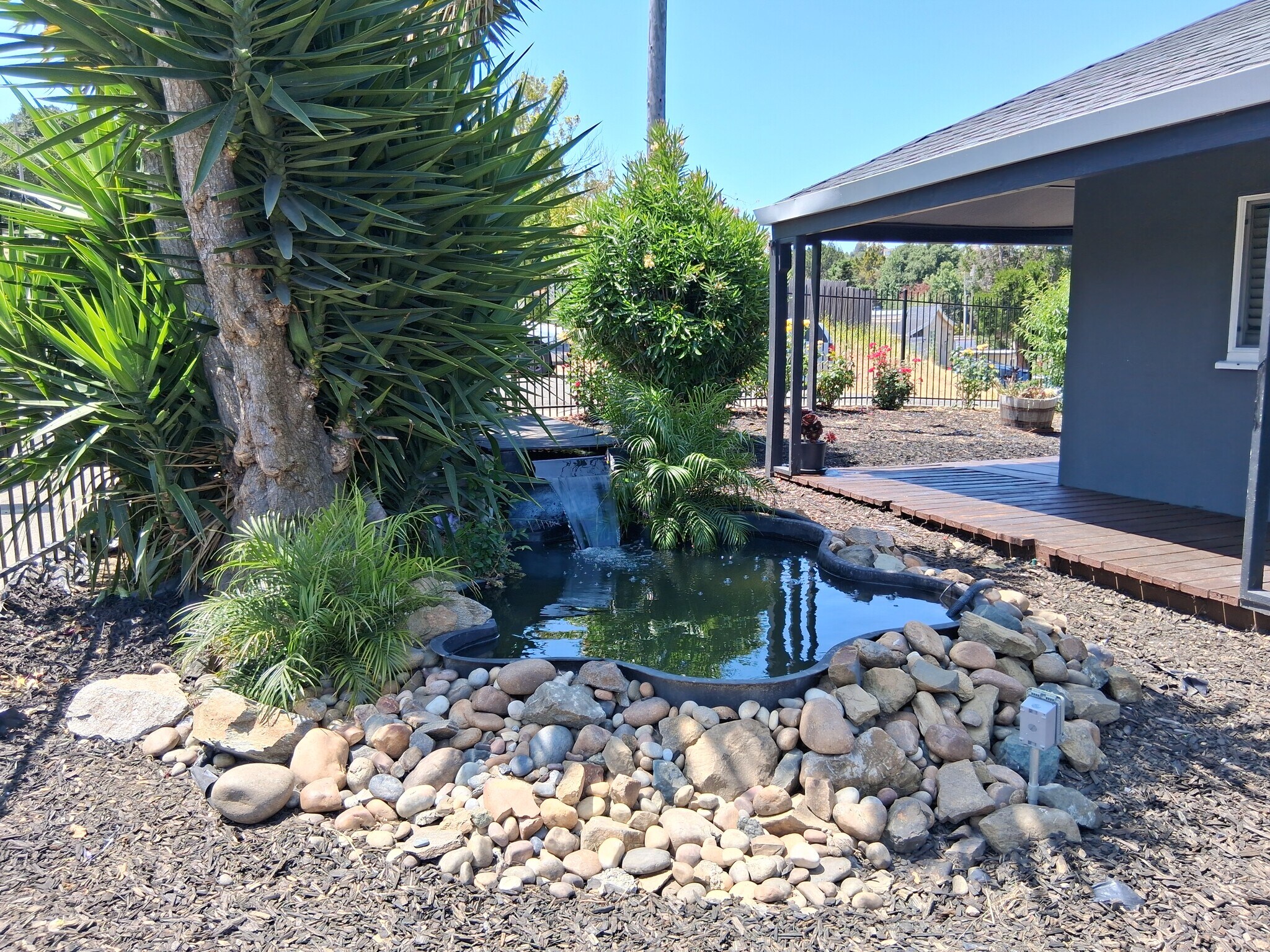 Building Photo - 167 Ladera Dr