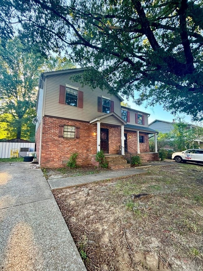 Building Photo - 00402