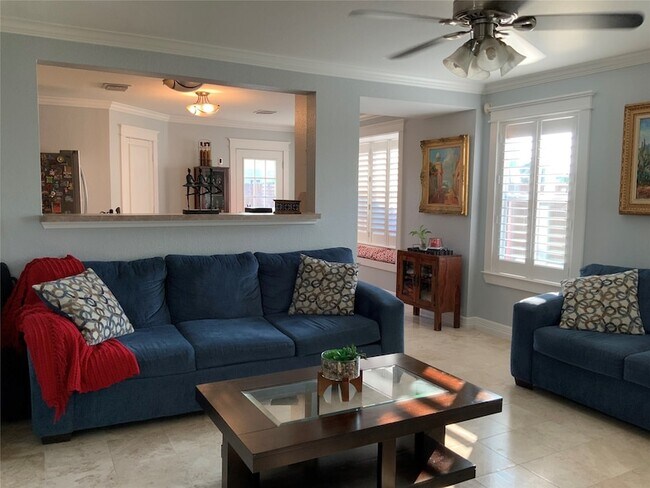 Building Photo - 15506 Red Pine Ridge Way