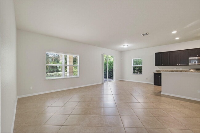 Building Photo - 136 Behring Way