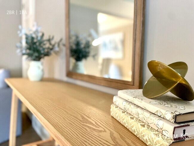 Building Photo - 4423 Roanoke Pkwy