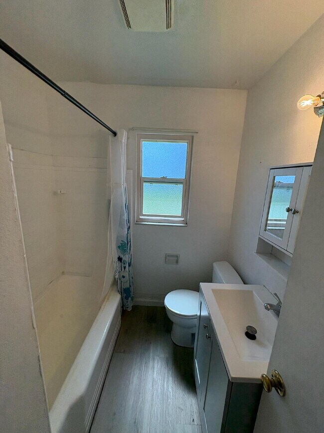 Building Photo - Charming Gilroy Home For Rent