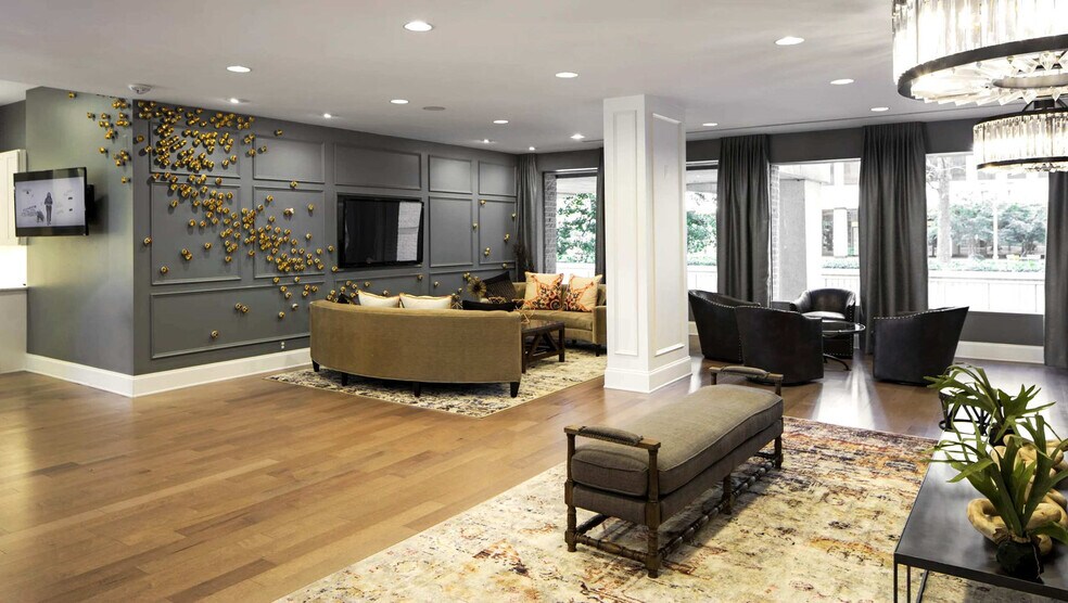 Building Photo - 2111 Richmond Hwy