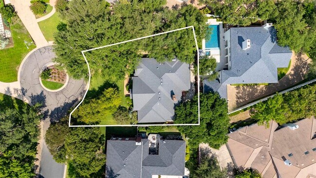 Building Photo - 6002 Ascot Cove