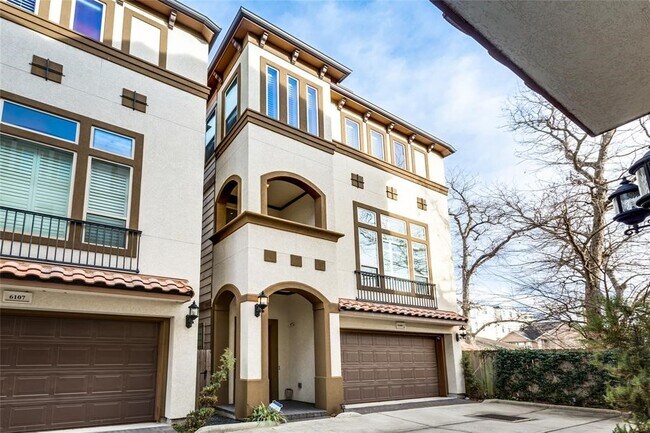 Building Photo - 6109 Stillman St