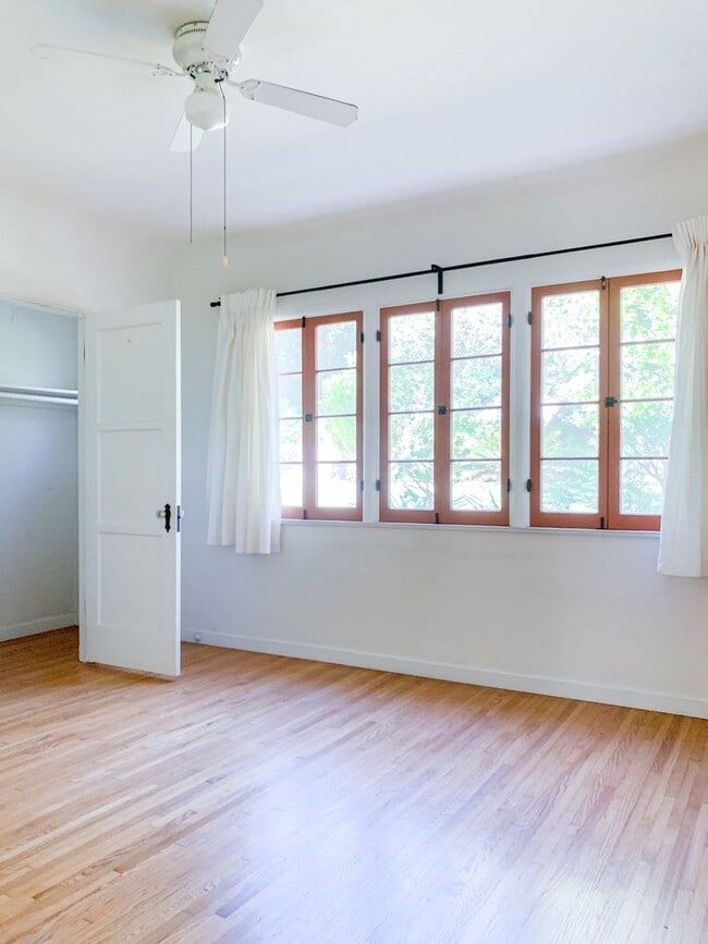 Building Photo - Gorgeous & Updated 3 bed Storybook Spanish House in Silverlake w/Views!