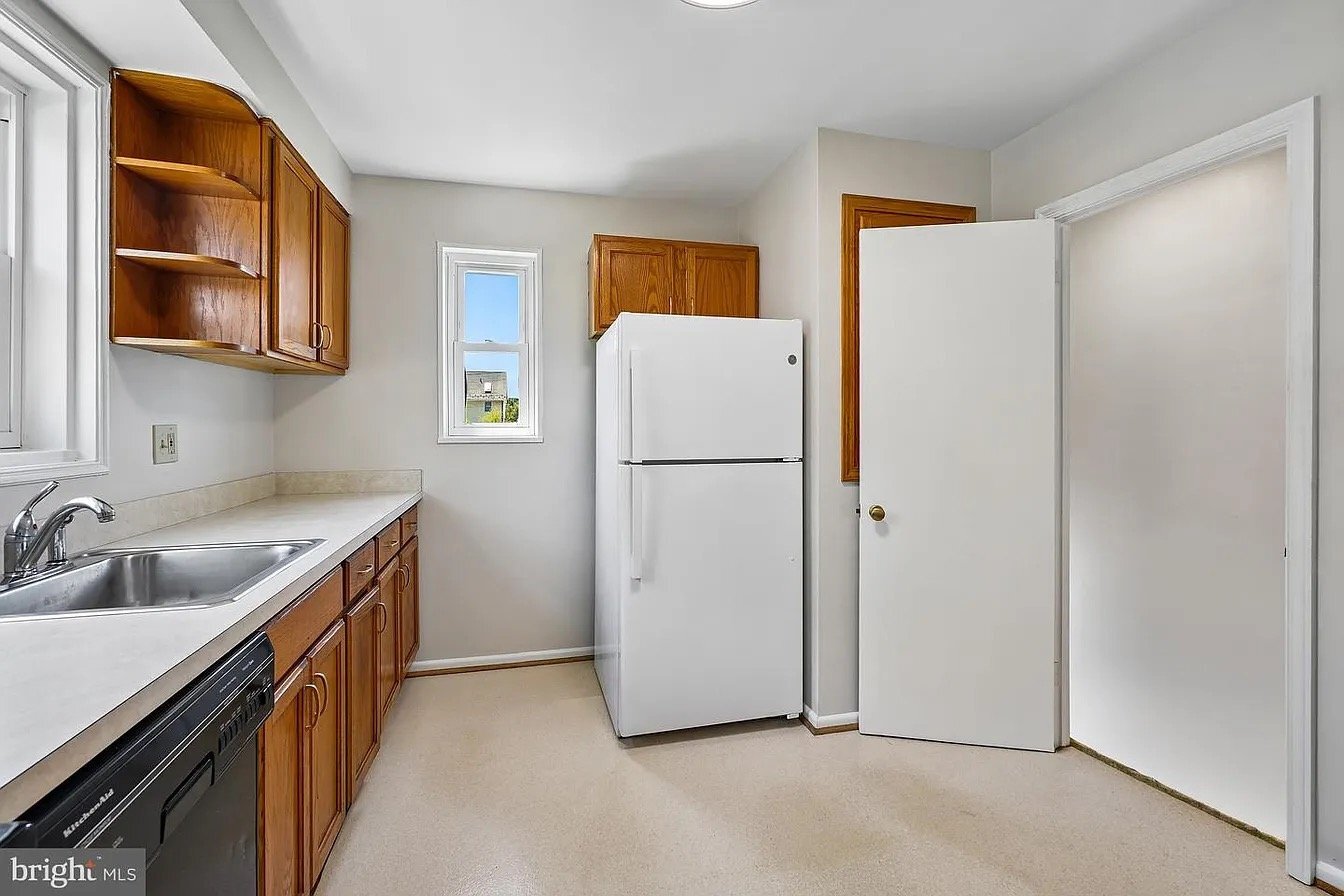 Building Photo - 1615 Parham Pl