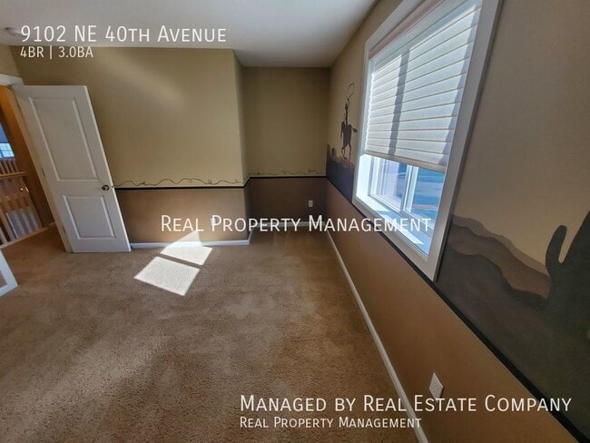 Building Photo - 9102 NE 40th Ave