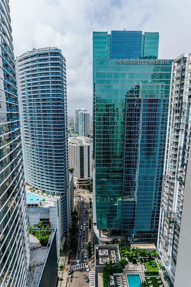 Building Photo - 300 S Biscayne Blvd
