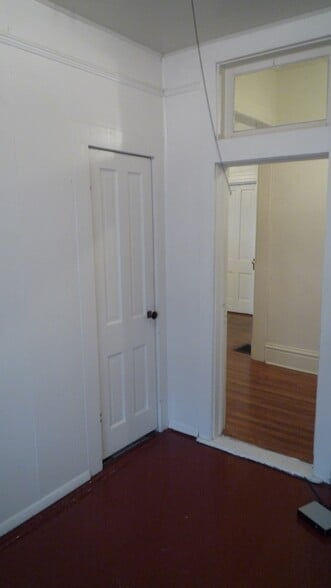 Building Photo - 804 E Kiowa St