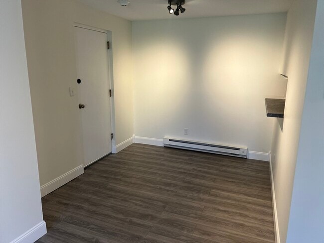 Building Photo - 30 Juniper Rd