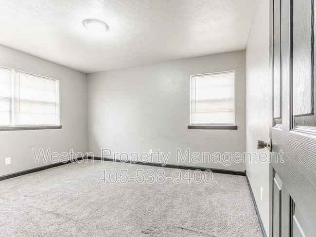 Building Photo - 1608 Magnolia Ave