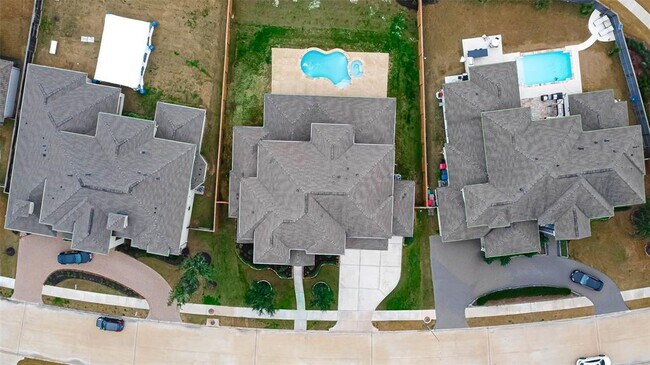 Building Photo - 17519 Galloway Forest Dr