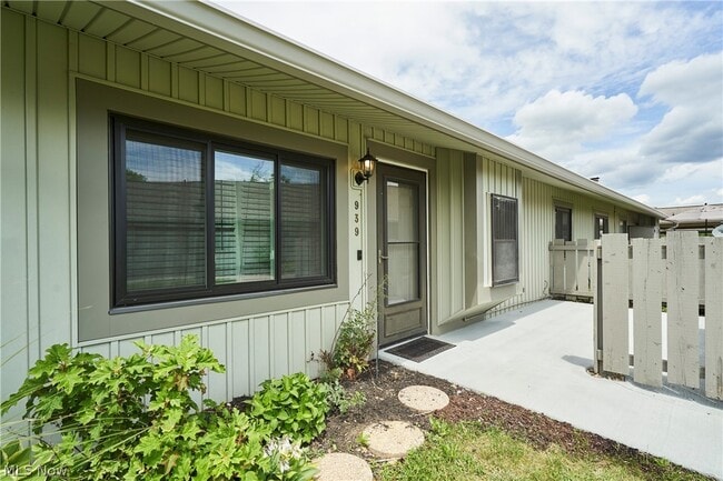 Building Photo - 939 Kirkwall Dr