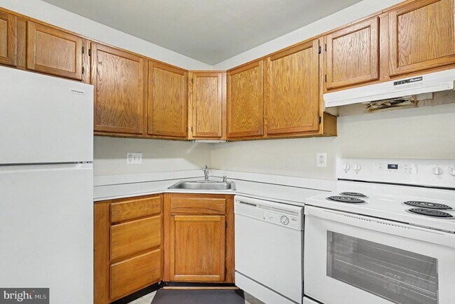 Building Photo - 208 Timber Trail