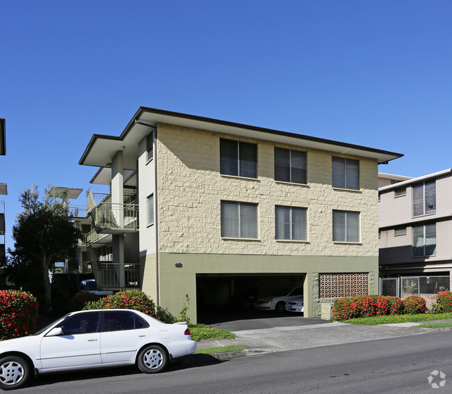 Building Photo - 617 N Kuakini St