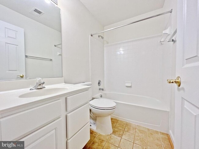Building Photo - 8118 Rainwater Cir