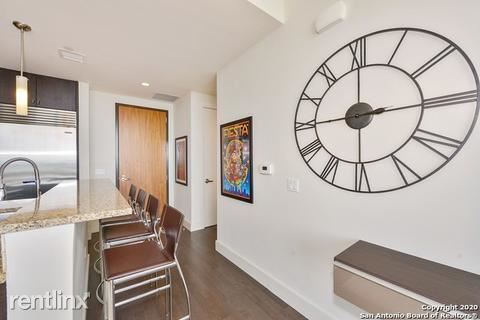 Building Photo - 1 br, 1 bath  - 600 E Market St # 2517