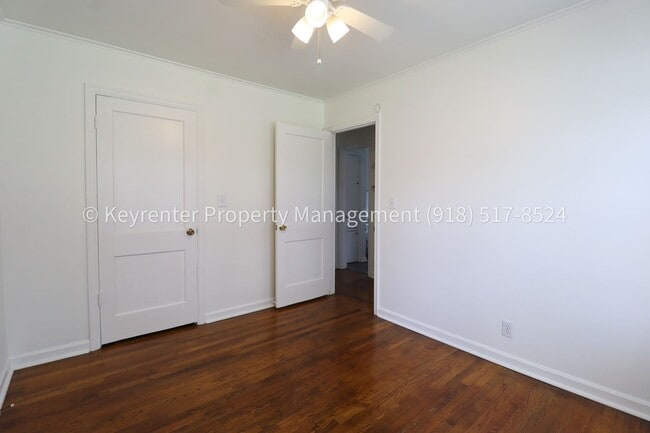 Building Photo - Gorgeous duplex unit on large lot with garage -- NO PETS ALLOWED