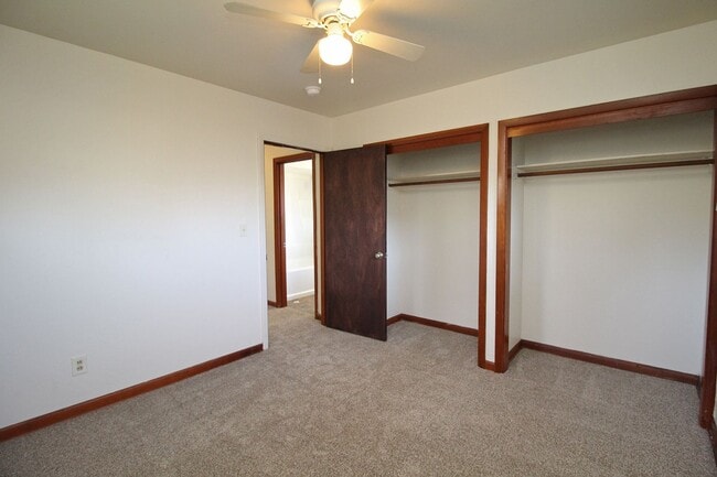 Building Photo - Delightful 3 Bedroom Mid-Century Ranch Hom...