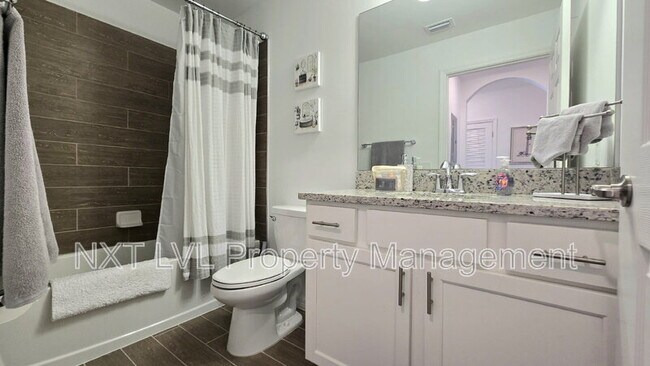 Building Photo - 43010 Greenway Blvd