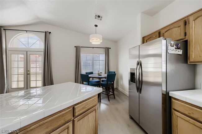Building Photo - 8301 Boseck Dr