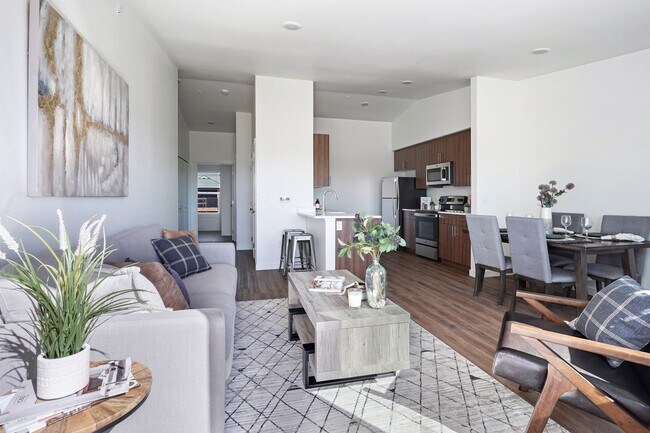 Building Photo - Spring Into Savings: $500 Rent Credit & $5...