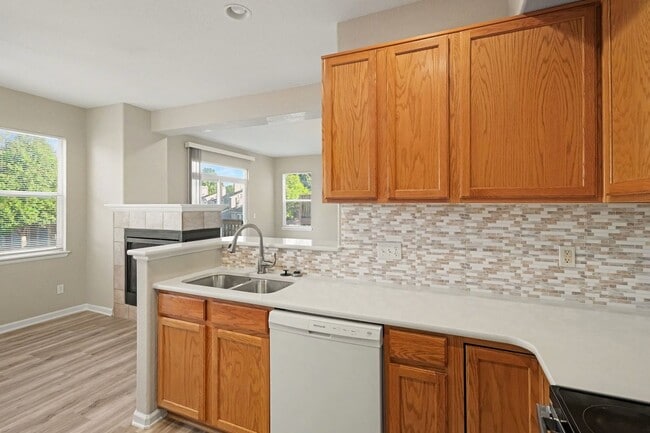 Building Photo - 3624 Venice Grove