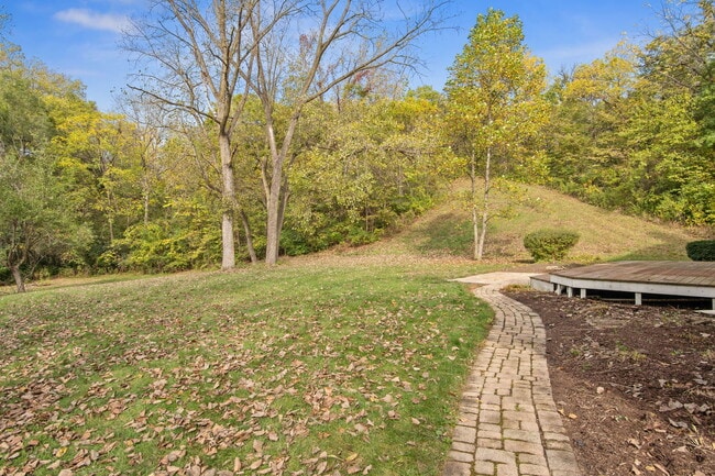 Building Photo - 41W230 Sylvan Dr