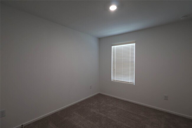 Building Photo - 14993 Rustic Moon Rd