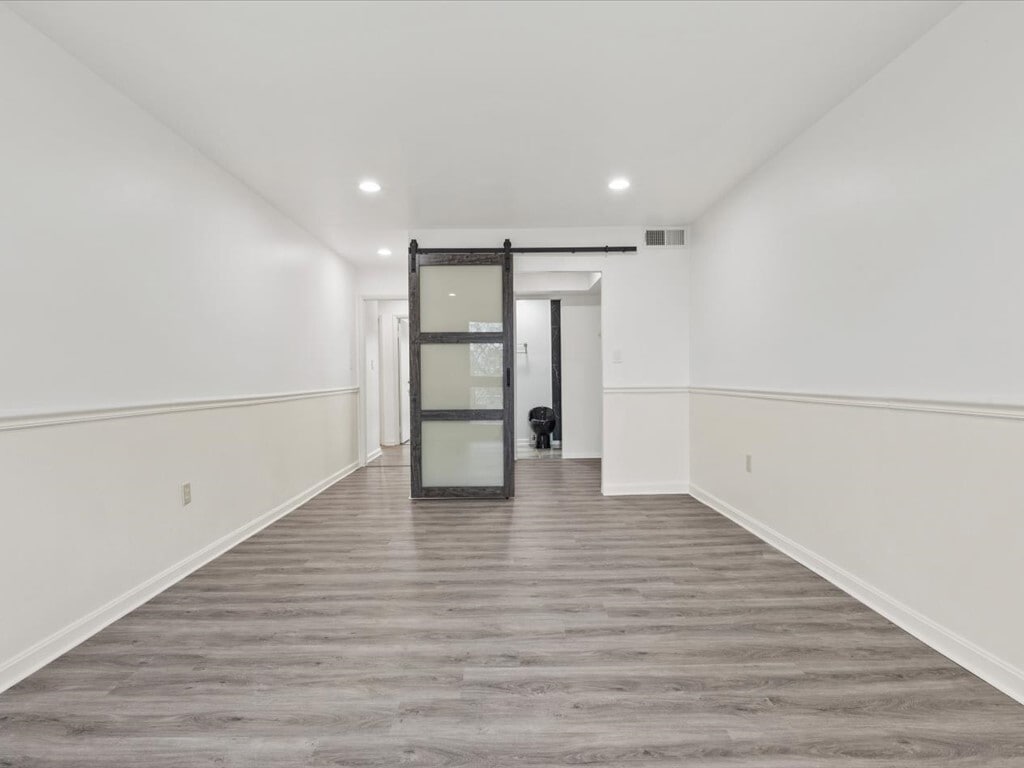 Primary Bedroom - 5608 Bloomfield Dr