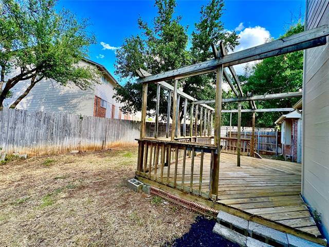 Building Photo - 1800 Quail Hollow Dr