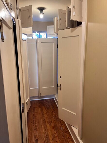 Building Photo - 30 Jay St