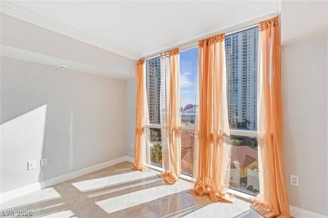 Building Photo - 2777 Paradise Rd