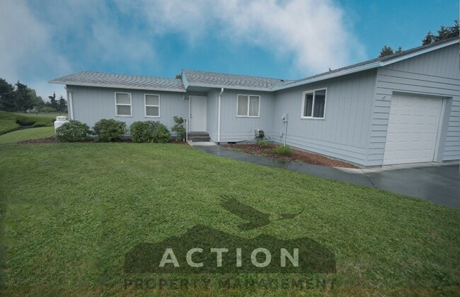 Primary Photo - 2 bed, 2 bath, 1 car garage- water, sewer,...