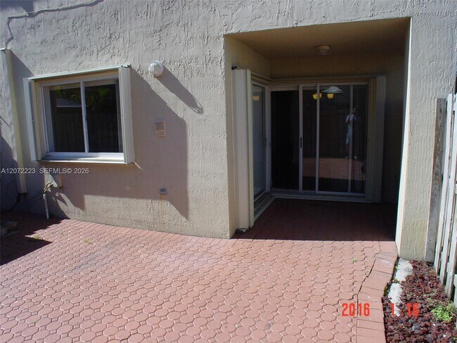 Building Photo - 5173 NW 114th Pl