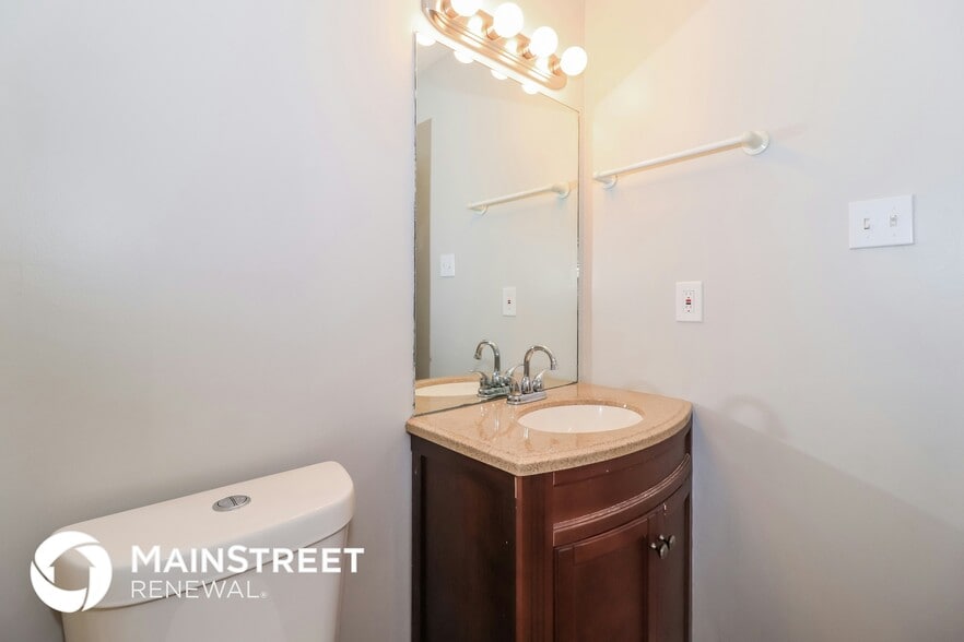 Building Photo - 5954 Chadwell Rd