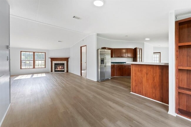 Building Photo - 31206 W Timberloch Trail