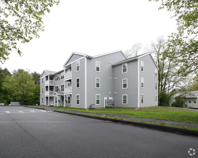 Meadowbrook 491 Bridge Rd Florence MA 01062 Apartment Finder