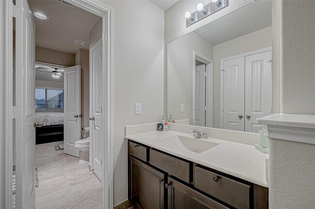 Building Photo - 9815 Corben Creek Ln