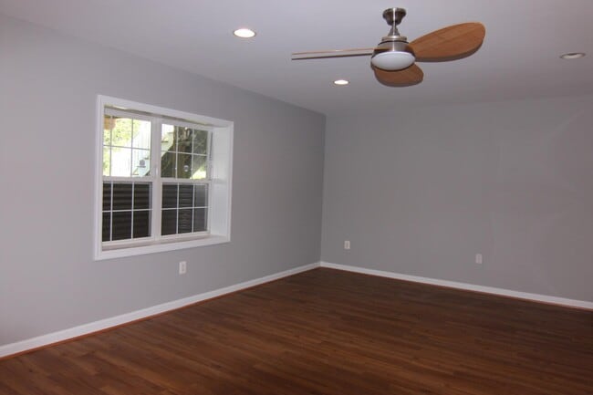 Building Photo - 25783 Fenian Ct
