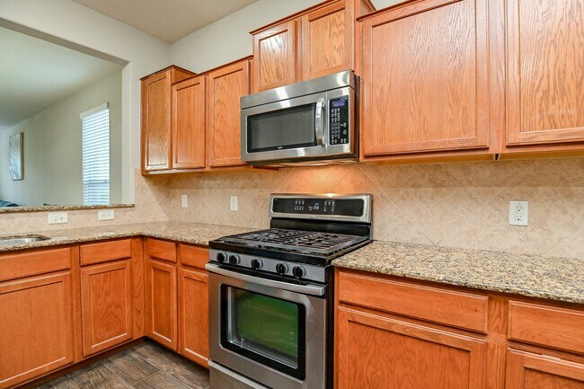 Building Photo - 15406 Key Crest Ln