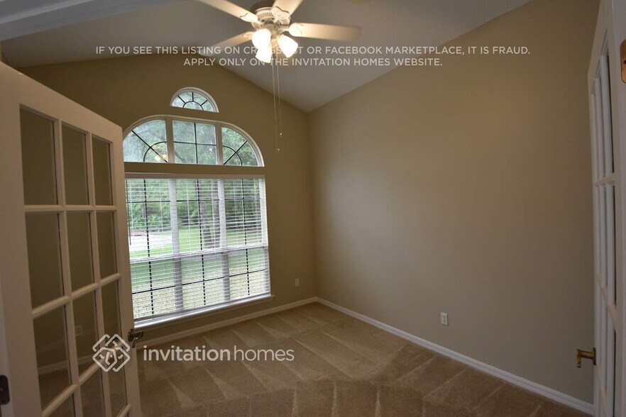 Building Photo - 893 Blackberry Ln