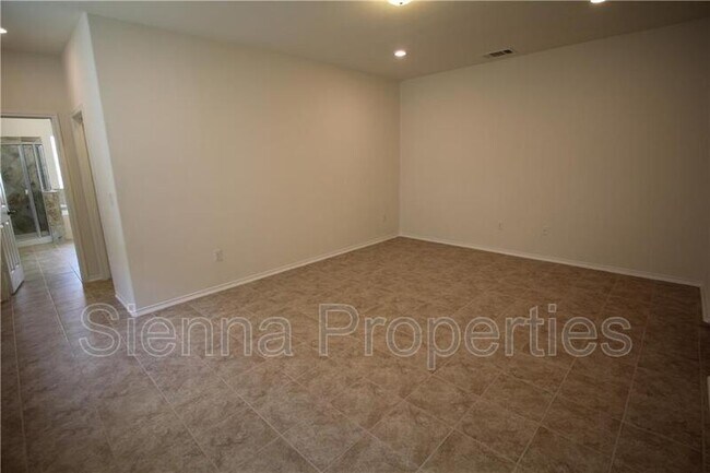 Building Photo - 7200 Altidore Dr