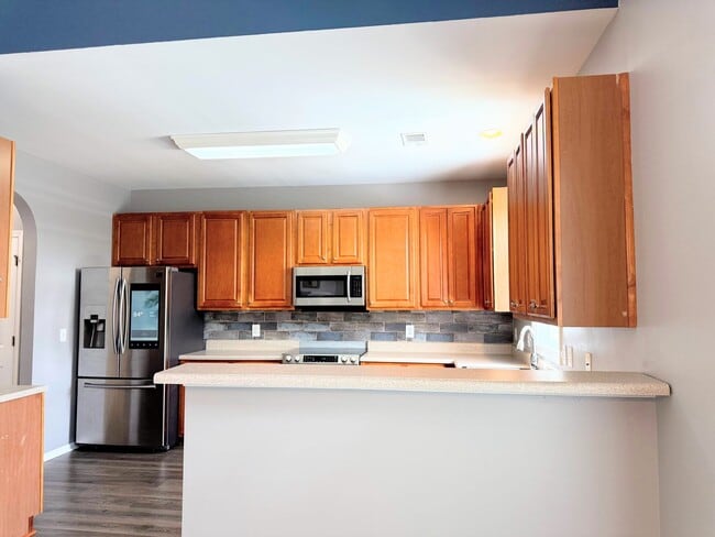 Building Photo - Beautiful Mirror Lake Home for Rent!