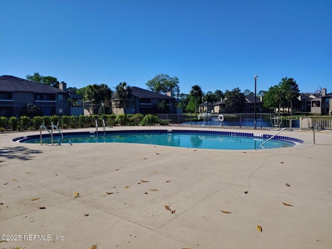 Building Photo - 10200 Belle Rive Blvd