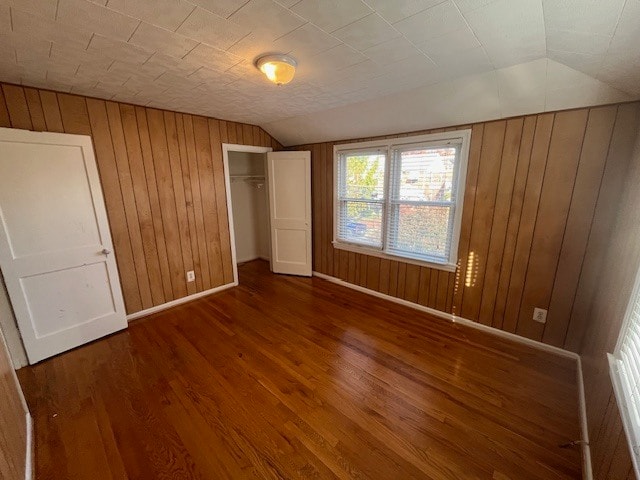 Building Photo - 639 Emerson St NE