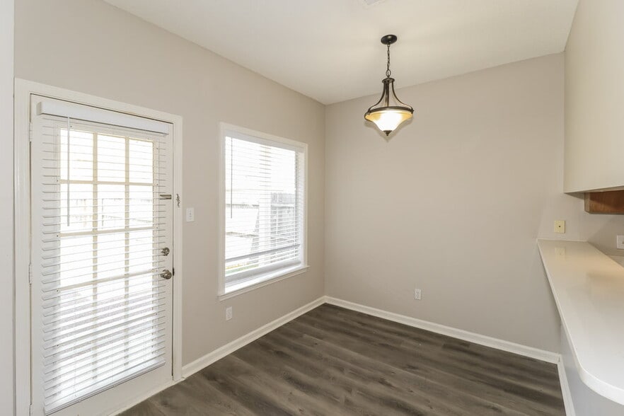 Building Photo - 8708 Overcup Oaks Dr